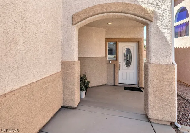 Photo 3 of Single family home for sale at 8818 Sierra Linda Dr, Las Vegas, NV 89147 | MLS# 2804043 | Listing updated on 2026-10-03