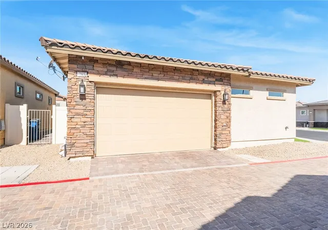 Photo 2 of Single family home for sale at 783 Charming Holly St, Henderson, NV 89011 | MLS# 2803165 | Listing updated on 2026-09-04