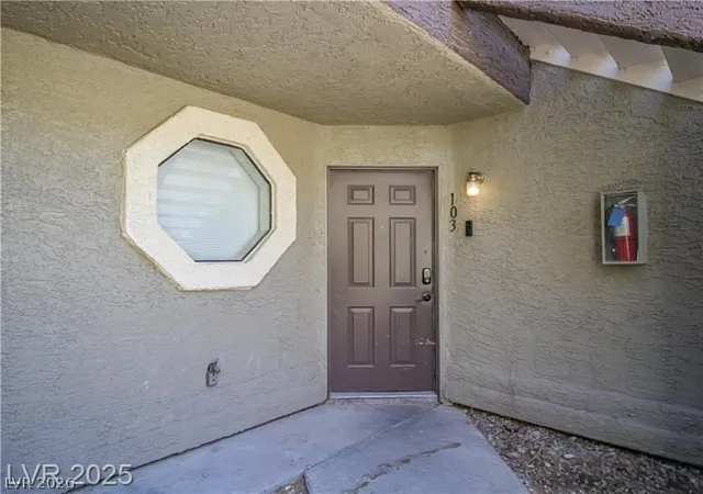 Photo 4 of Sale Pending at 5042 S Rainbow Blvd #103, Las Vegas, NV 89118 | MLS# 2804210 | Listing updated on 2026-09-10
