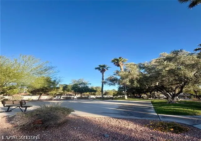 Photo 4 of Sale Pending at 7978 W Nevso Dr, Las Vegas, NV 89147 | MLS# 2804192 | Listing updated on 2026-09-03