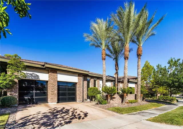 Photo 1 of Single family home for sale at 2990 Traverse Crk Ln, Las Vegas, NV 89135 | MLS# 2804589 | Listing updated on 2026-09-21