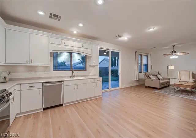 Photo 3 of Single family home for sale at 552 Playa Linda Pl, Las Vegas, NV 89138 | MLS# 2804654 | Listing updated on 2026-09-18