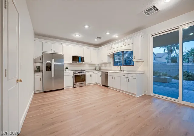 Photo 4 of Single family home for sale at 552 Playa Linda Pl, Las Vegas, NV 89138 | MLS# 2804654 | Listing updated on 2026-09-18