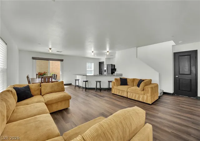 Photo 3 of Sale Pending at 2819 Falling Mist St, Henderson, NV 89044 | MLS# 2804543 | Listing updated on 2026-10-02