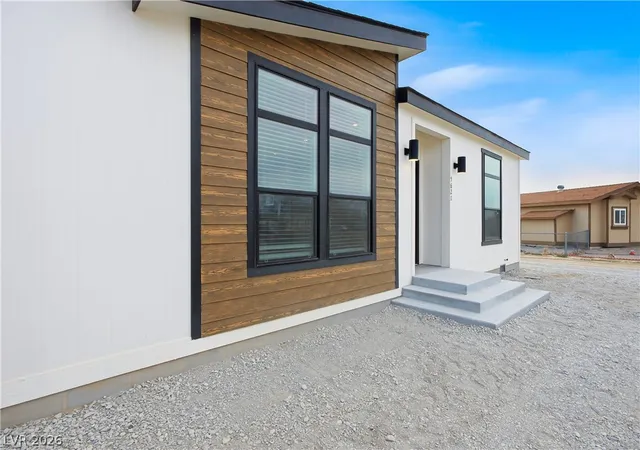 Photo 3 of Manufactured home for sale at 5621 E Saddletree Rd, Pahrump, NV 89061 | MLS# 2802577 | Listing updated on 2026-09-24