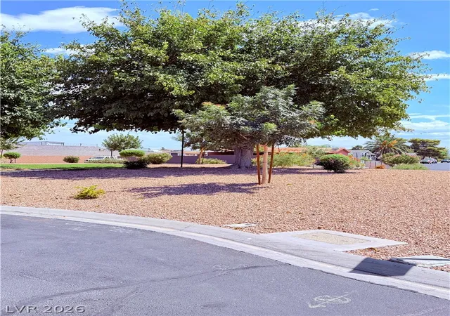 Photo 4 of Manufactured home for sale at 4182 Queen Isabel Ct, Las Vegas, NV 89115 | MLS# 2803981 | Listing updated on 2026-09-09
