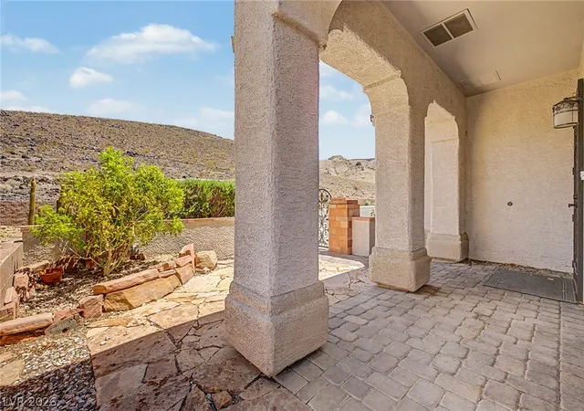 Photo 4 of Single family home for sale at 1850 Cypress Mesa Dr, Henderson, NV 89012 | MLS# 2804907 | Listing updated on 2026-09-06
