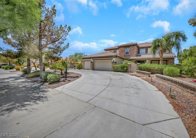 Photo 4 of Single family home for sale at 8101 Bradley Rd, Las Vegas, NV 89131 | MLS# 2803969 | Listing updated on 2026-10-07