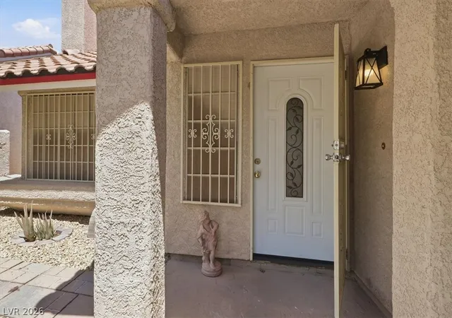 Photo 3 of Single family home for sale at 1344 White Dr, Las Vegas, NV 89119 | MLS# 2805023 | Listing updated on 2026-09-23