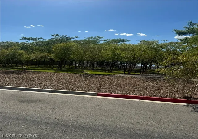 Photo 2 of Sale Pending at 5 Talus Ct, Henderson, NV 89012 | MLS# 2805292 | Listing updated on 2026-09-07