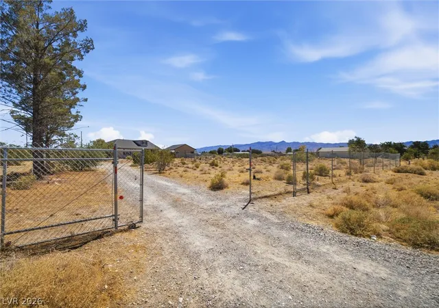 Photo 3 of Single family home for sale at 4991 E Cheyenne Way, Pahrump, NV 89061 | MLS# 2805347 | Listing updated on 2026-09-19