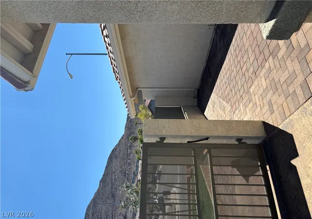Photo 4 of Sale Pending at 470 Palegold St, Henderson, NV 89012 | MLS# 2805257 | Listing updated on 2026-09-02