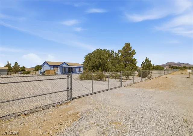 Photo 3 of Sale Pending at 1410 Windy Ln, Pahrump, NV 89048 | MLS# 2805248 | Listing updated on 2026-10-01