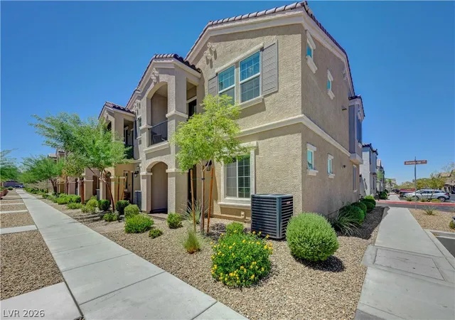 Photo 2 of Townhouse for sale at 678 Anemone Ln, Henderson, NV 89015 | MLS# 2805078 | Listing updated on 2026-09-01