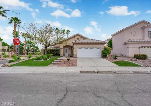 Photo 1 of Single family home for sale at 2528 Huber Hts Dr, Las Vegas, NV 89128 | MLS# 2804877 | Listing updated on 2026-09-18