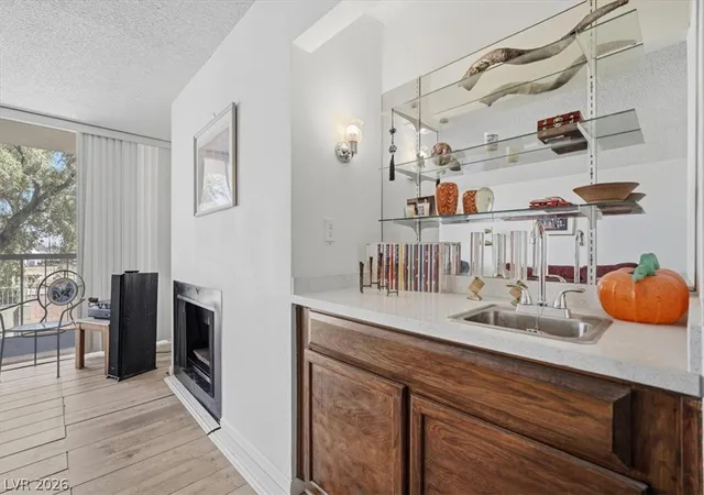 Listing Photo 4 - Condo for sale in building located at 745 N Royal Crest Cir, Las Vegas, NV 89169 - Unit #115