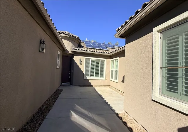 Photo 3 of Single family home for sale at 2424 Antrim Irish Dr, Henderson, NV 89044 | MLS# 2805484 | Listing updated on 2026-09-25