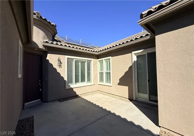 Photo 4 of Single family home for sale at 2424 Antrim Irish Dr, Henderson, NV 89044 | MLS# 2805484 | Listing updated on 2026-09-25