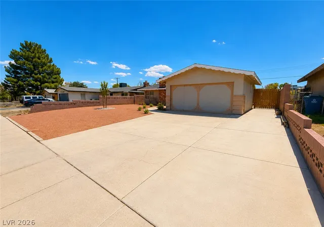 Photo 2 of Single family home for sale at 3909 W Oakey Blvd, Las Vegas, NV 89102 | MLS# 2805489 | Listing updated on 2026-10-05