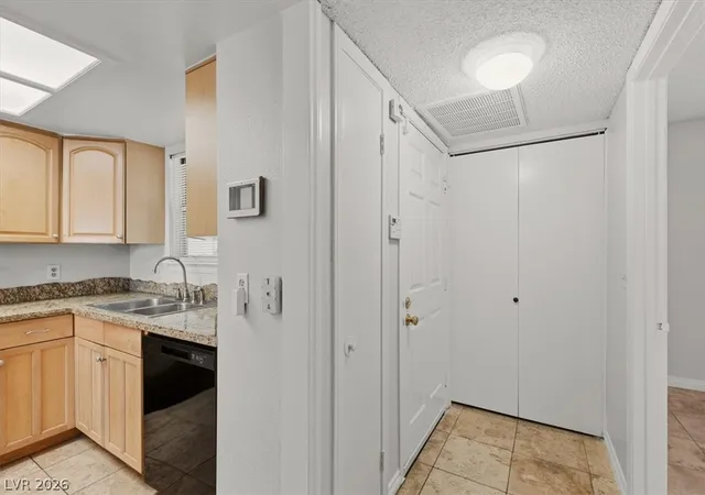 Photo 4 of Condo for sale at 3823 S Maryland Pkwy #P1, Las Vegas, NV 89119 | MLS# 2805592 | Listing updated on 2026-10-05
