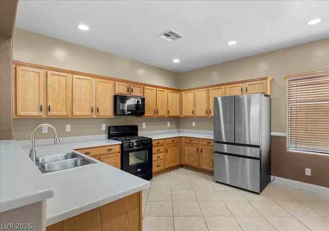 Photo 3 of Single family home for sale at 2627 Dirleton Pl, Henderson, NV 89044 | MLS# 2805075 | Listing updated on 2026-10-05