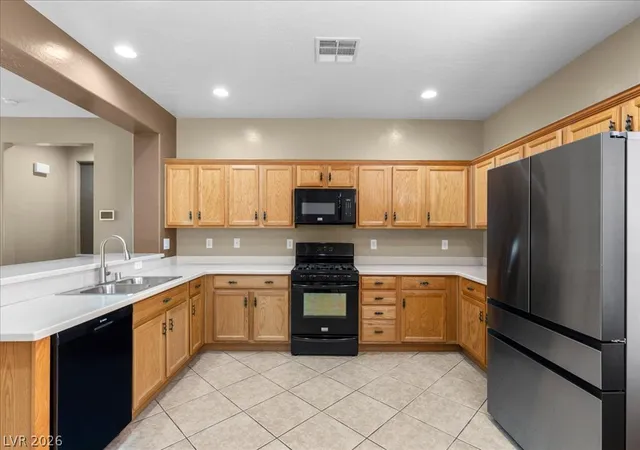 Photo 3 of Single family home for sale at 2627 Dirleton Pl, Henderson, NV 89044 | MLS# 2805075 | Listing updated on 2026-10-05