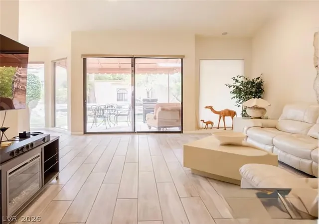 Photo 3 of Single family home for sale at 5449 Olivebrook Ct, Las Vegas, NV 89120 | MLS# 2805907 | Listing updated on 2026-09-08