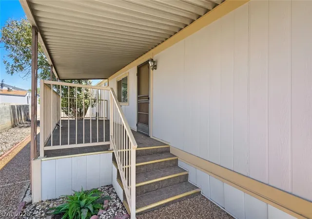 Photo 3 of Manufactured home for sale at 3346 Gulf Shrs Dr, Las Vegas, NV 89122 | MLS# 2806162 | Listing updated on 2026-09-20