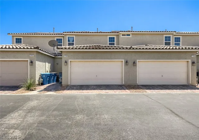 Photo 3 of Sale Pending at 3146 Via Da Vinci, Henderson, NV 89044 | MLS# 2806156 | Listing updated on 2026-09-15