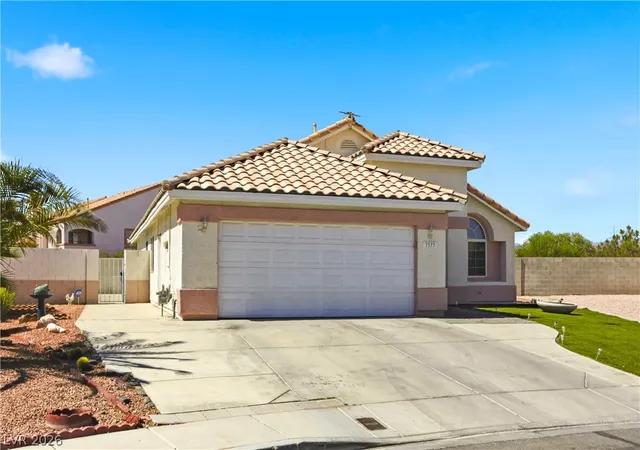 Photo 2 of Single family home for sale at 7535 Meadowoak Ln, Las Vegas, NV 89147 | MLS# 2806291 | Listing updated on 2026-09-21