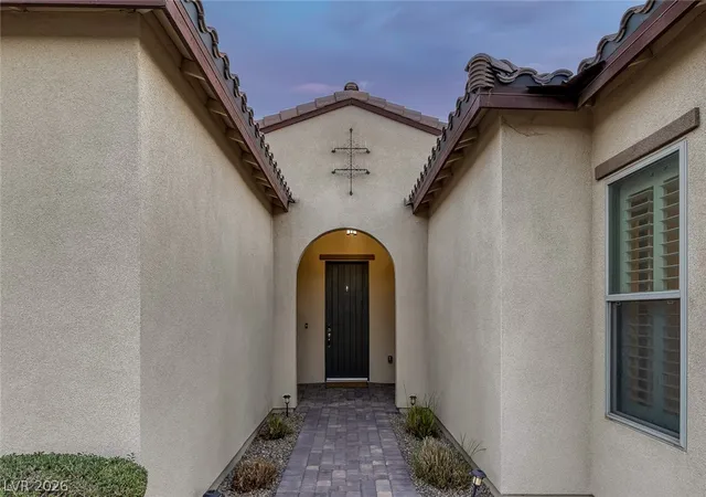 Photo 3 of Single family home for sale at 6333 Orto Vaso Ave, Las Vegas, NV 89131 | MLS# 2805000 | Listing updated on 2026-09-20
