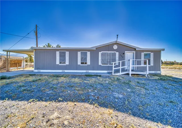 Photo 4 of Manufactured home for sale at 320 W Comstock Cir, Pahrump, NV 89048 | MLS# 2806407 | Listing updated on 2026-10-06