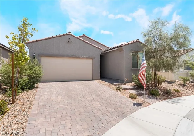 Photo 1 of Single family home for sale at 6806 Feather Hl St, North Las Vegas, NV 89086 | MLS# 2806438 | Listing updated on 2026-09-15