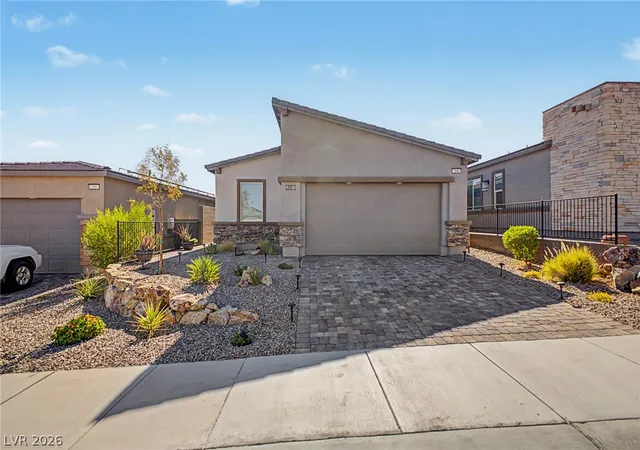 Photo 4 of Sale Pending at 290 Fossil Fls St, Henderson, NV 89015 | MLS# 2806603 | Listing updated on 2026-08-31