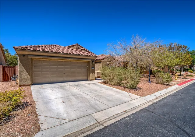 Photo 3 of Single family home for sale at 3695 Waynesvill St, Las Vegas, NV 89122 | MLS# 2805406 | Listing updated on 2026-09-07
