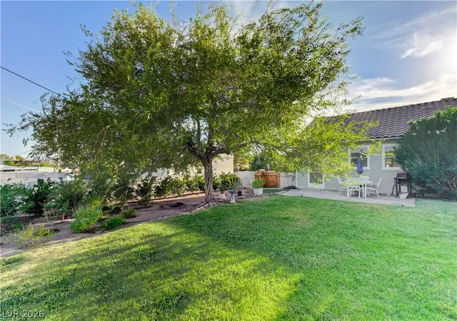 Photo 3 of Single family home for sale at 433 Ash St, Boulder City, NV 89005 | MLS# 2806965 | Listing updated on 2026-09-09
