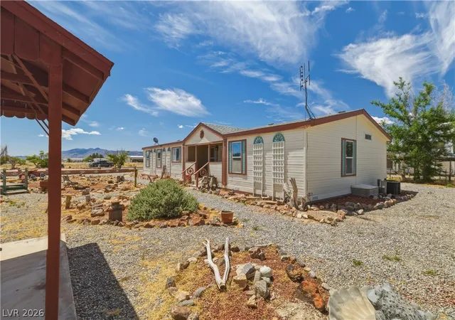 Photo 3 of Manufactured home for sale at 2750 W Irene St, Pahrump, NV 89060 | MLS# 2807020 | Listing updated on 2026-09-30