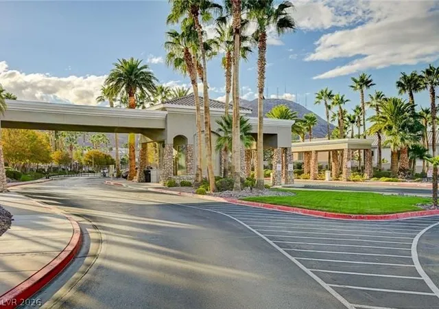 Photo 4 of Single family home for sale at 720 Viola Cir, Henderson, NV 89002 | MLS# 2806806 | Listing updated on 2026-09-24