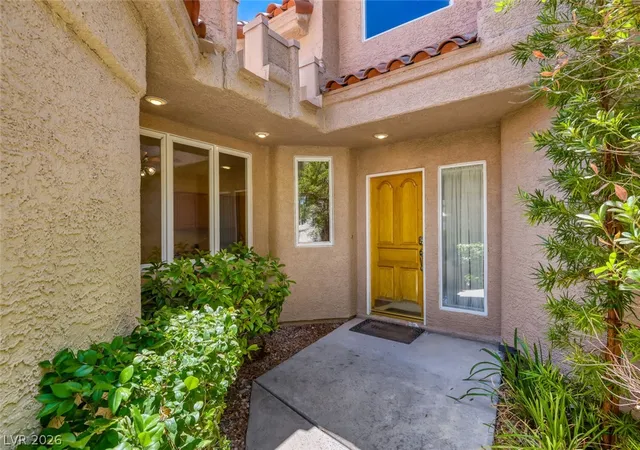 Townhouse for sale at 8275 Round Hills Cir, Las Vegas, NV 89113 | MLS# 2805570