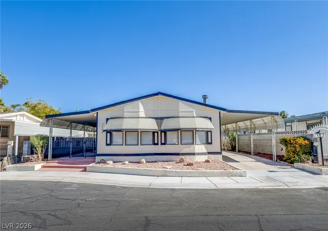 Photo 3 of Sale Pending at 5436 Tres Piedras Rd, Las Vegas, NV 89122 | MLS# 2807068 | Listing updated on 2026-10-06