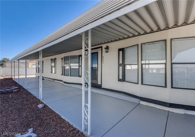 Photo 4 of Sale Pending at 5436 Tres Piedras Rd, Las Vegas, NV 89122 | MLS# 2807068 | Listing updated on 2026-10-06
