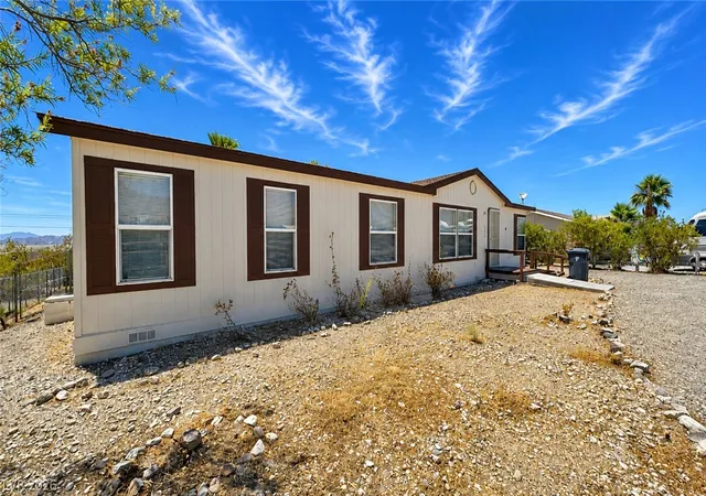 Photo 3 of Manufactured home for sale at 5460 N Humbolt Pl, Pahrump, NV 89060 | MLS# 2806602 | Listing updated on 2026-09-22