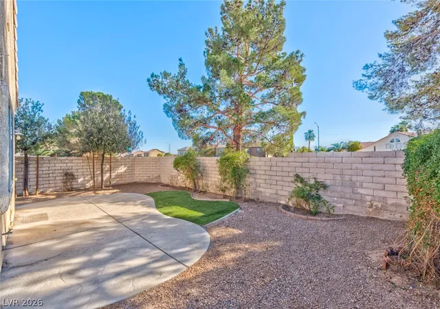 Photo 12 of Single family home for sale at 8661 Freeport Ln, Las Vegas, NV 89117 | MLS# 2807244 | Listing updated on 2026-10-01