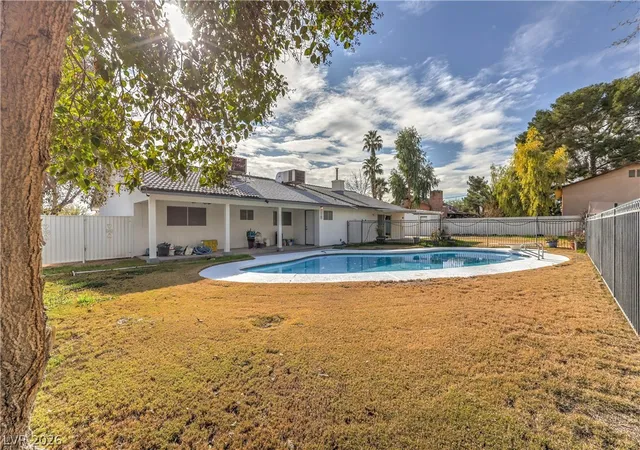 Photo 4 of Sale Pending at 5854 Alfred Dr, Las Vegas, NV 89108 | MLS# 2807093 | Listing updated on 2026-09-08