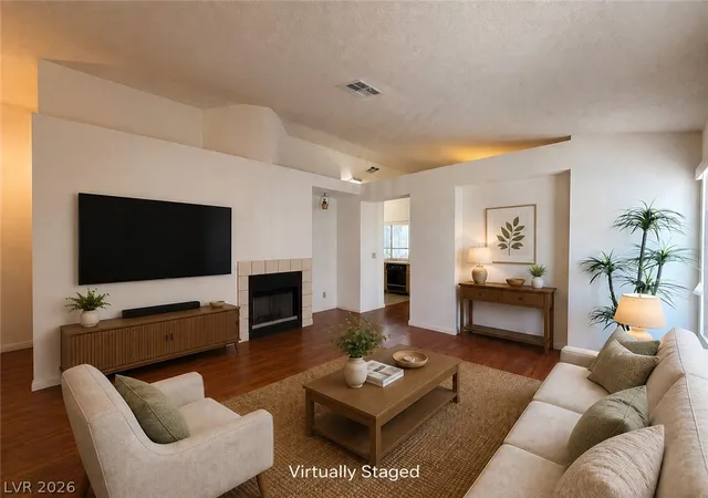 Photo 4 of Sale Pending at 3313 Sonterra Cir, Las Vegas, NV 89117 | MLS# 2807418 | Listing updated on 2026-09-28