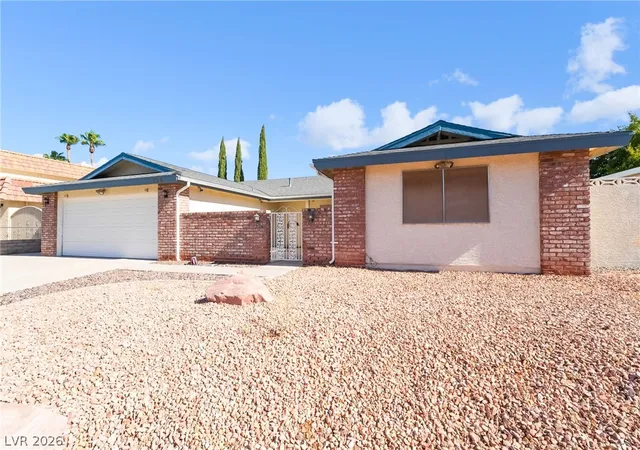 Photo 4 of Sale Pending at 794 Fairway Dr, Boulder City, NV 89005 | MLS# 2803507 | Listing updated on 2026-10-02