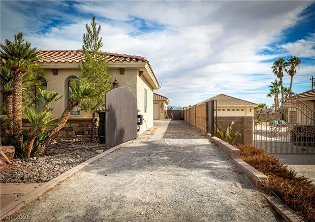 Photo 4 of Single family home for sale at 2181 E Winery Rd, Pahrump, NV 89048 | MLS# 2807457 | Listing updated on 2026-09-15
