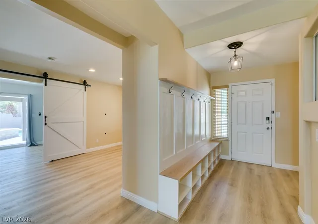Photo 3 of Single family home for sale at 9800 Great Bnd Dr, Las Vegas, NV 89117 | MLS# 2807562 | Listing updated on 2026-09-26