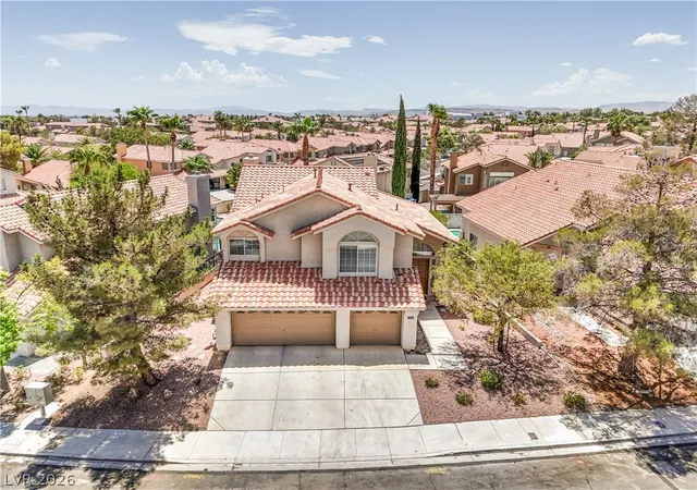 Photo 2 of Sale Pending at 9513 Scenic Sunset Dr, Las Vegas, NV 89117 | MLS# 2807582 | Listing updated on 2026-09-11