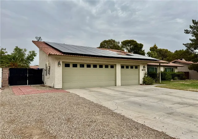 Photo 3 of Single family home for sale at 1720 Carlos Dr, Las Vegas, NV 89123 | MLS# 2807639 | Listing updated on 2026-10-05
